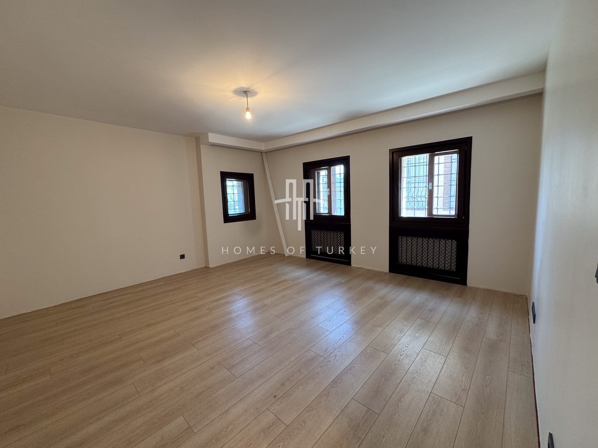 Bosphorus View Mansion For Sale in Beykoz Istanbul