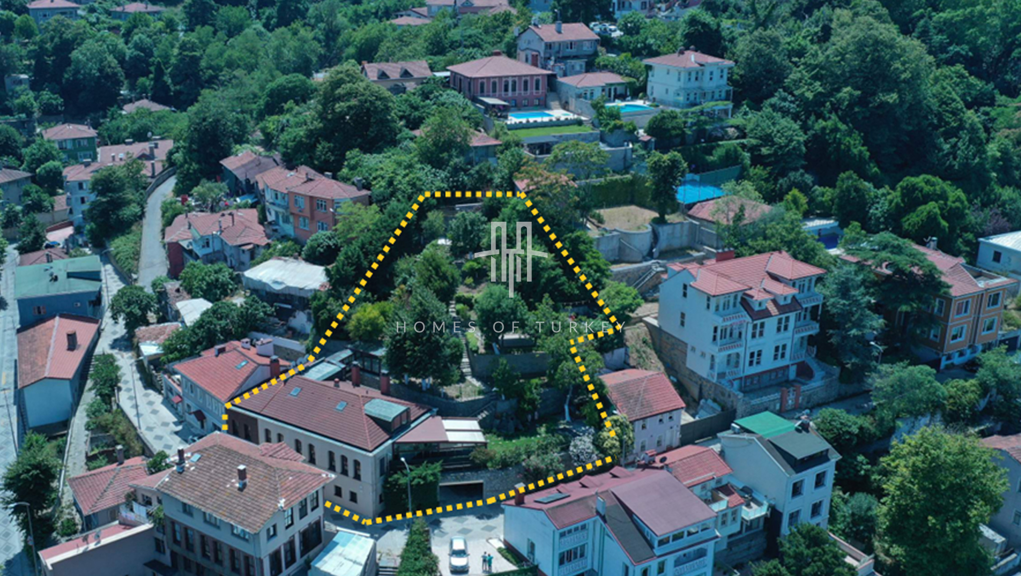 Bosphorus View Mansion For Sale in Beykoz Istanbul